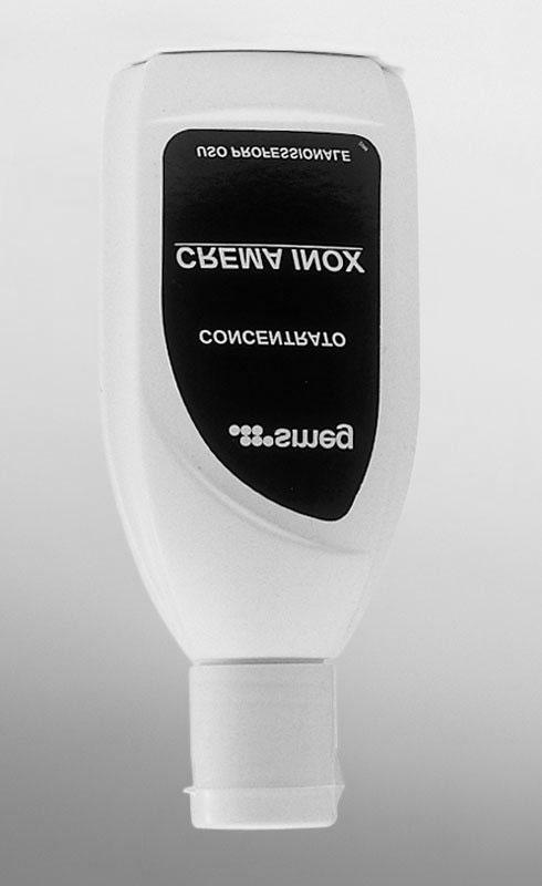 professionale adatta alle superfici in acciaio inox Cleaning paste professional type suitable for