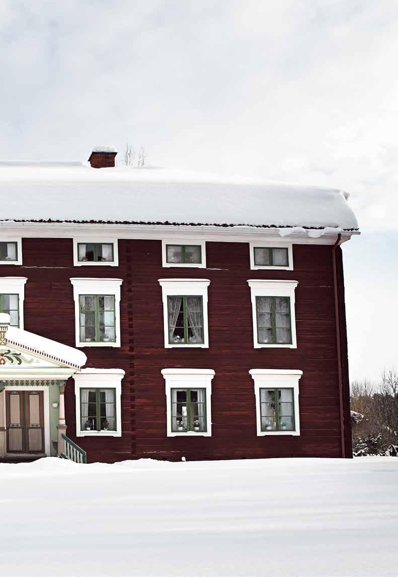 on-lars i Långhed ståtar med den största byggnaden bland Hälsinglands gårdar.