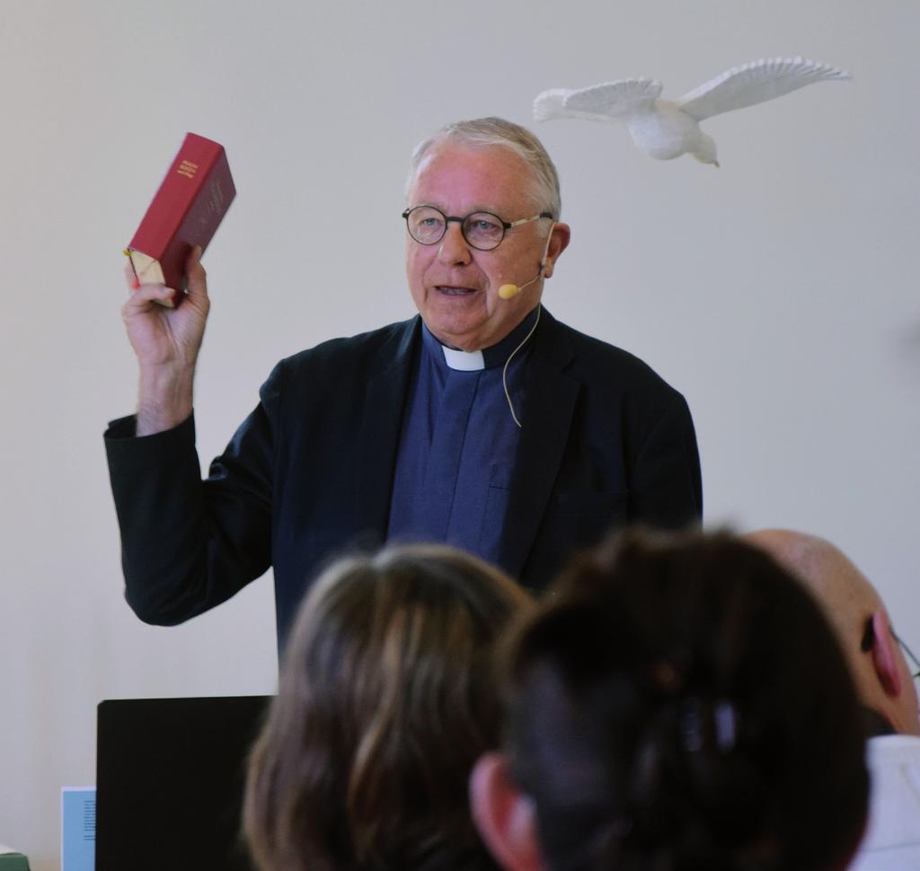 Örjan 3 2018 5 Guldfynd i bokhyllor Vi kan ha väldigt mycket nytta av dom gamla andaktsförfattarna för att hålla kyrkan frisk och levande.