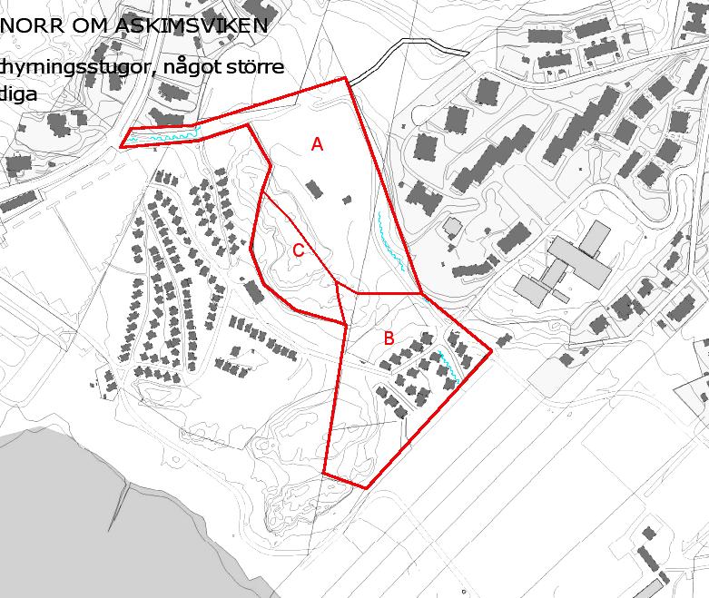 2 MARKFÖRHÅLLANDEN Området består av fastmark med gräsytor, två mindre stugor och en fotbollsplan som eventuellt kommer att bebyggas med flerbostadshus.