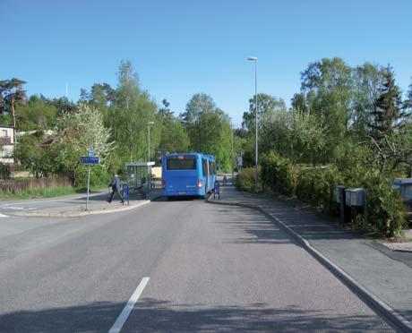 Skärm/vall mot buller har beräknats till cirka 6 000 meter samt cirka 15 hus där fasadåtgärder föreslås.