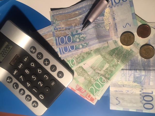 22 förpackning med en stor karta samt delkartorna, berättelserna, och utflyktsförslagen. Föreslagna utflykter ska justeras och uppdateras varje år.