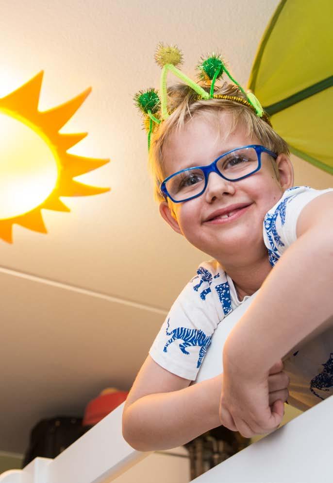 ALEXANDER KRIISA, 7 ÅR, har en synskada efter sin hjärntumör som han drabbades av när han var tre år.