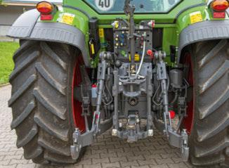 Kraftfullt hydraulsystem Hydraulsystemet på Fendt 200 Vario har i standardutförande ett oljeflöde på upp till hela 41 liter/min.