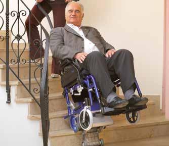 PT Adapt 130/160 PT Fold 130/160 ANPASSAD FÖR DIN RULLSTOL IDEALISK VID MEDICINSK TRANSPORT För att använda LIFTKAR PT med din egen rullstol, är det nödvändigt att adaptern monteras av en