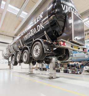 Ingroundlyftar för tunga fordon UL Serien, 2-5 pelare Lyftkapacitet 15 ton per cylinder. 2 till 5 cylindrar, alla flyttbara. Driftsäker. - Inga mekaniska spärrar. - Dubbla hydraulcylindrar.