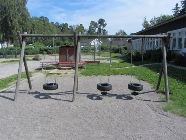 21.1 Endast 2 cm grus, 28 cm hårt packad sand och sen betong B