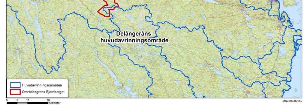 Den norra och västra delen av projektområdet tillhör Ljungans avrinningsområde och den sydöstra delen av området tillhör Delångersåns avrinningsområde.