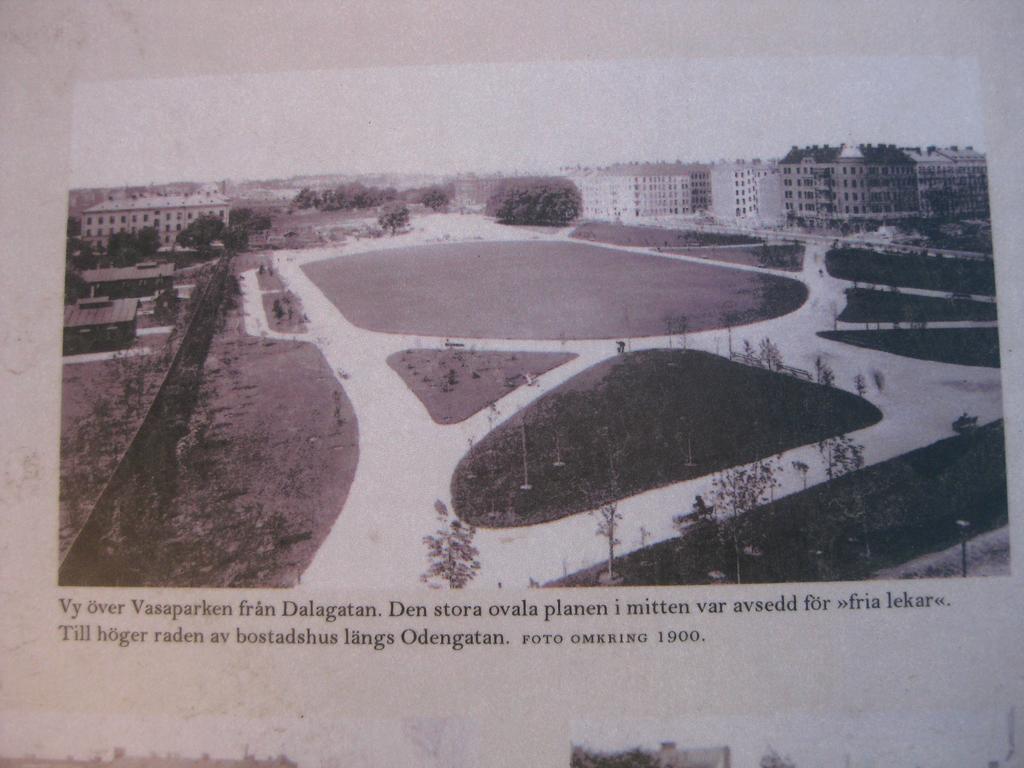 lekplatsernas framväxt i Stockholm. Det var främst i de nya parkerna som lekplatser uppfördes och av dessa var Vasaparken den mest genomarbetade (Nolin 1999, s. 289, 291, 292).