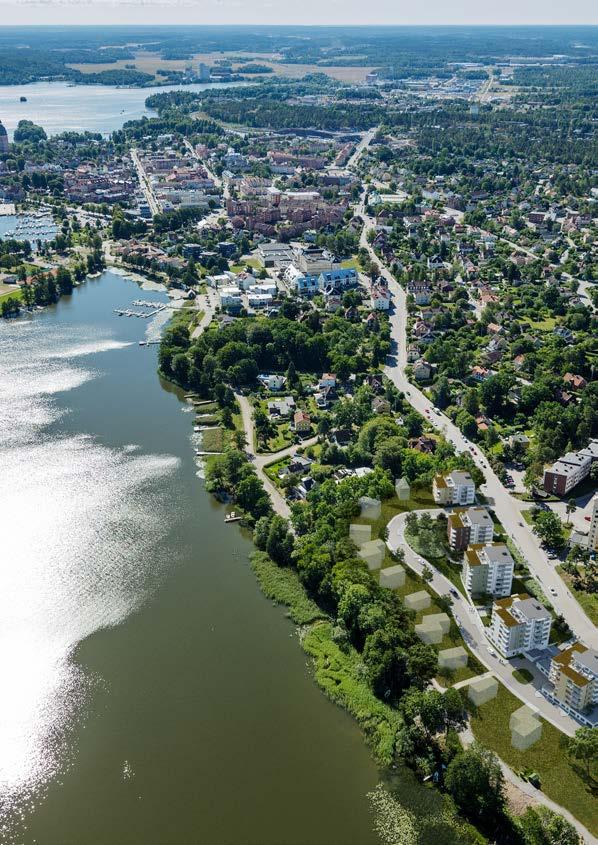 LÄGE VATTENNÄRA MEN ÄNDÅ CENTRALT Det finns så många kvaliteter med brf Sjöparken, ett av de första som slår besökaren är det vattennära läget med utsikten mot sjön.