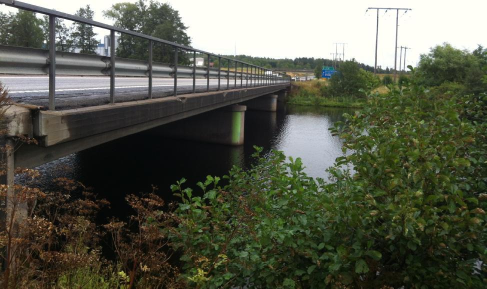 Bron vid trafikplats Västjädra är uttjänt och kommer
