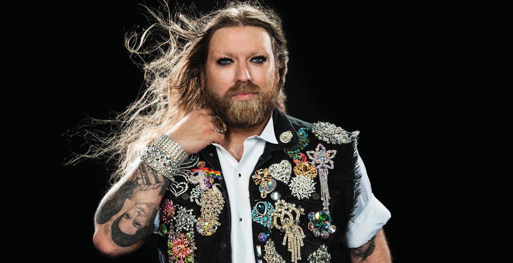 4 Onsdagen 7 februari kl 19.00 En superhjälte på besök! Foto: Sören Vilks Rickard Söderberg är Gaytenor Halmstads egen operasångare Rickard Söderberg har inte bara något viktigt att säga.