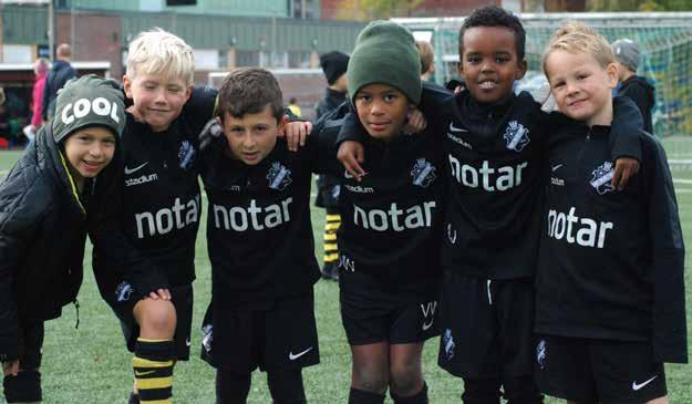 AIK FOOTBALL CAMP AIK FOOTBALL CAMP Övergripande och administrativt ansvarig: Tanne Nelson Logistiskt ansvarig: Roger Wikström Sportsligt ansvarig: Mark O Sullivan SYFTE AIK Ungdomsfotboll erbjuder