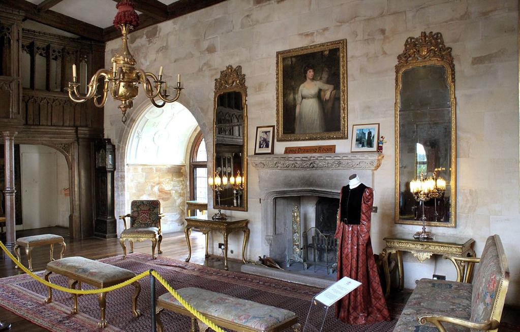 The Long Drawing Room