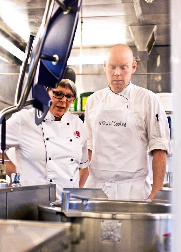 Åtgärder Samordning länsövergripande samt Kostsamordnare Dietist 50 % Införande av Cook & Serve (kantinmat) Måltidsvärdar tillhör produktionskök