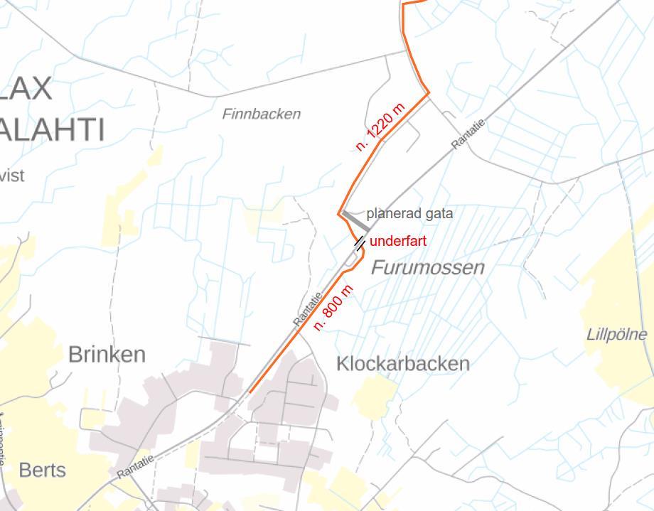 Lösningen presenteras i bild 8. Alternativ C nyttjar också befintlig GC-väg längs Strandvägen och fortsätter därefter förbi rastplatsen ända till Malax Söderfjärdsvägens anslutning.