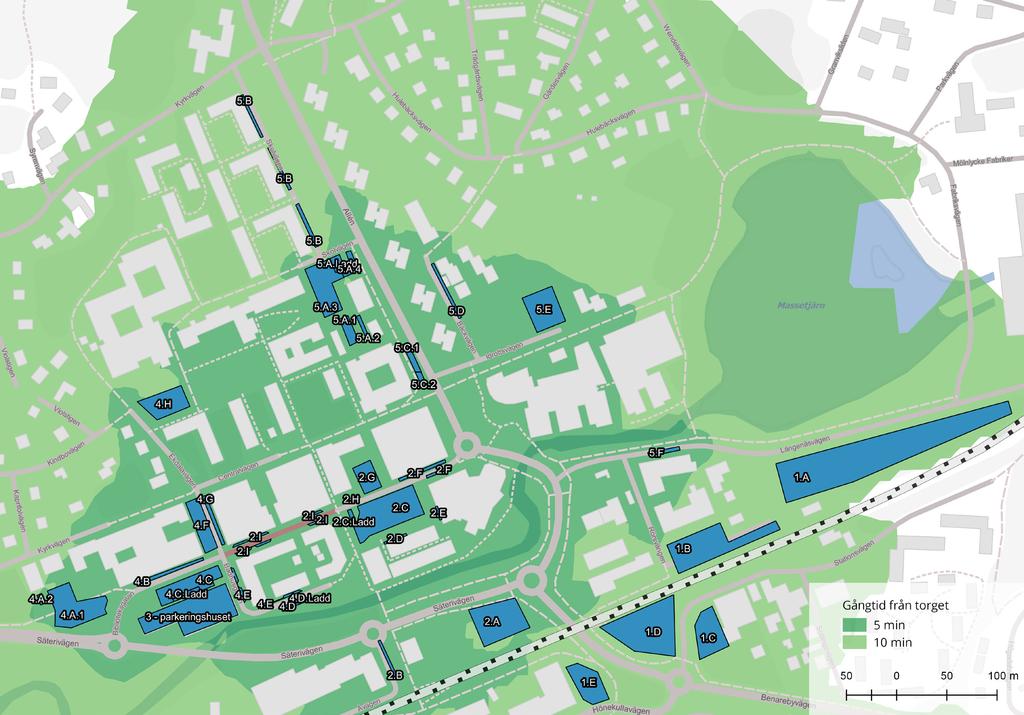 2. FÖRUTSÄTTNINGAR 2.1 Tillgängliga parkeringsplatser samt dess tidsreglering De parkeringsytor som inkluderats i den här inventeringen är de som tillhör Mölnlycke centrums allmänna parkeringar.