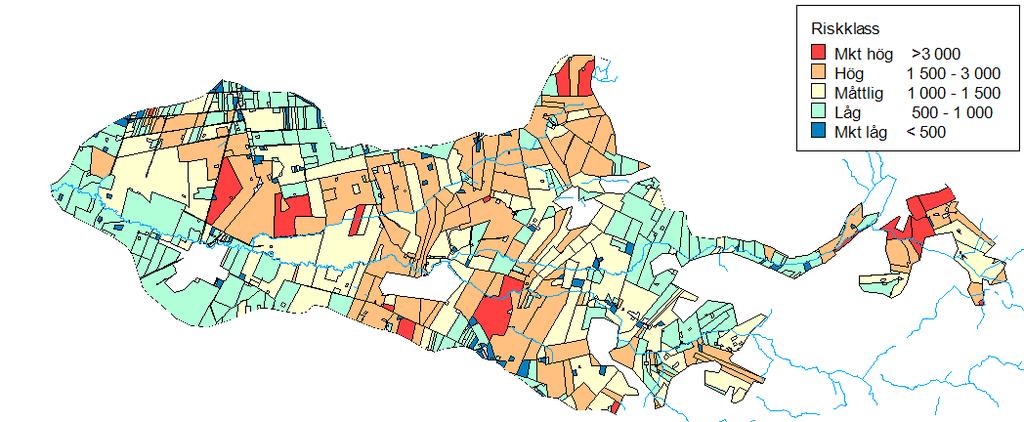 Figur 13. Edenbergaåns avrinningsområde med beräknade riskområden för ytavrinning, baserad på de 5% högsta flödesackumulationerna.