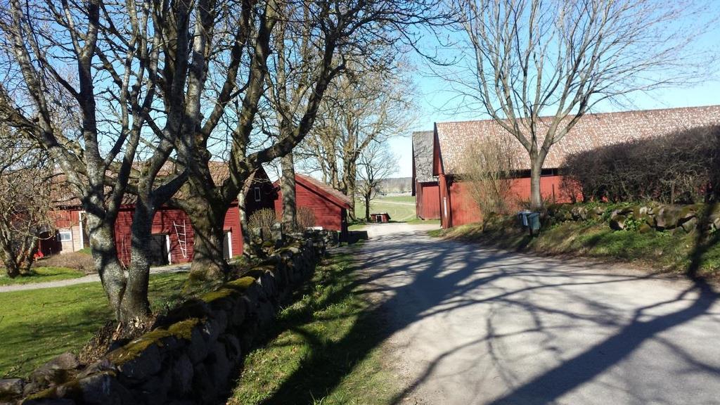 Karleby 2.Berga - Ingarud Området kring Berga och Ingarud utgör en representativ odlingsbygd med spår från medeltid och 1500-tal. Landskapet är småbrutet och lätt kuperat.