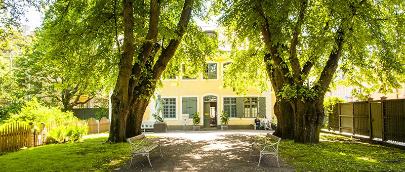 PROGRAM I LINNÉTRÄDGÅRDEN OCH I Å RUMMET KLOCKAN 11-17 Fri entré till Linnéträdgården och Linnémuseet hela dagen.