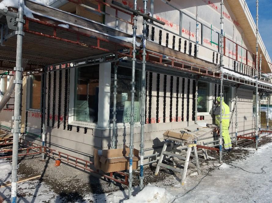 Rapport Kv. Vulkanus 1 och 2 Marksanering parkering Vulkanus 1 prel. vecka 10-11(väderberoende) Innerväggar klara. Målningsarbeten pågår. Fasadmontage pågår. Arbeten i lunchrum pågår.