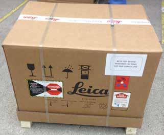 Installation av instrumentet 4 Obs! Jämför leveransen med packlistan och orderhandlingarna. Kontakta Leica Biosystems-distributören som hanterar din order om det uppstått några felaktigheter. 4.3 Uppackning och installation Obs!
