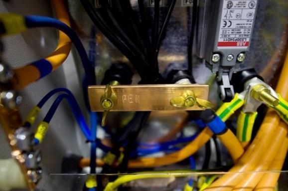 Styrsystem - Magic Styrsystem med funktioner anpassade för nätägares behov. För mera detaljerad beskrivning hänvisas till detaljerad teknisk specifikation.