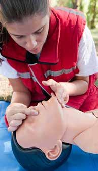 BOL Säkerhet erbjuder en grundläggande halvdags utbildning inom HLR (hjärt- och lungräddning) som är anpassad efter Lagen om skydd mot olyckor.