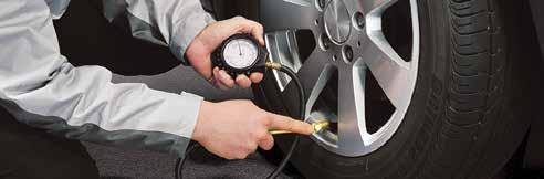 Däcksäkerhet Rekommendationer till användare Bästa däcken i bästa skick Bridgestonedäcket är den enda delen av din bils säkerhetssystem som faktiskt är i kontakt med vägen.