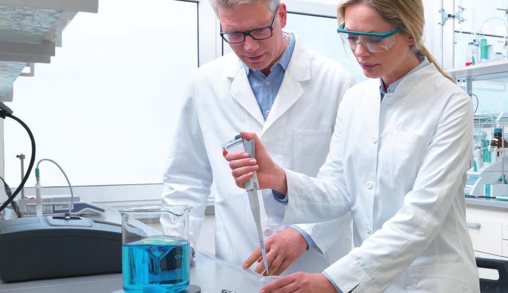 Det självklara valet för laboratorier systemlösningen från Miele Professional Vid utvecklingen av lösningar för diskning av laboratorieglas har Miele Professional alltid satsat på ett nära samarbete