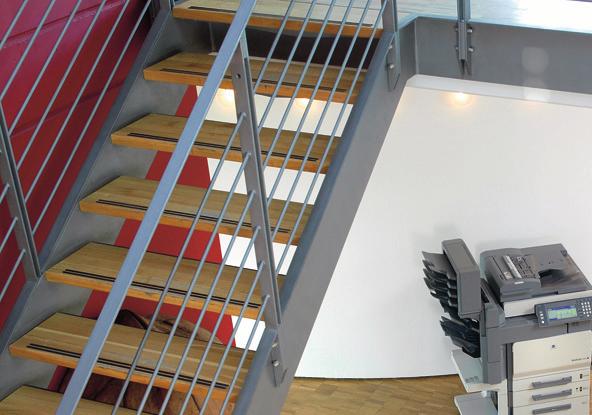 Den bearbetar formaten TIFF, PDF, PCL samt Postscript och eftersom bearbetningen görs i själva bizhub C352P är din dator omedelbart ledig för att ta itu med annat.