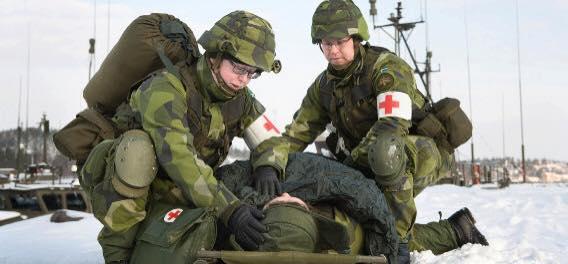 Under höstlovsveckan UNGDOMSKURS TEMA FÖRSVARSSJUKVÅRD Under höstlovsveckan v. 44 inbjuder FöUtb Göteborg till en ungdomskurs med temat försvarssjukvård.