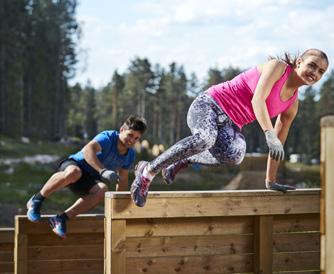 fart i hinderbanan I vår hinderbana på 1,1 km