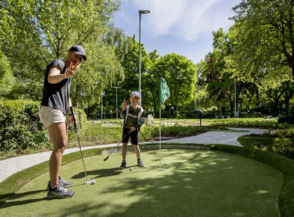 viteter i paket Golfpaket Spela golf på Isabergs GK, en av Sveriges finaste golfbanor (enligt GolfDigest) och bo bra i vår stugby välj mellan självhushåll och hotell service.