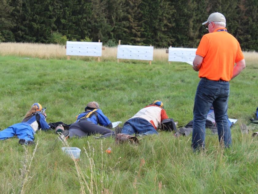 Korthållsgevär, fältskjutning Fälskyttet med korthållsgevär bedrivs till största delen runt om i Skåne på tävlingar arrangerade av Skånes Skyttesportförbunds Gevärssektion, men även på större
