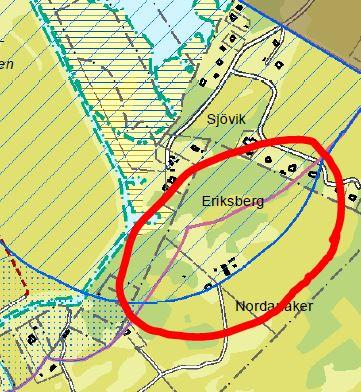 I den här bilden går gränsen för det tidigare utvidgade strandskyddet (rosatonad linje) närmare stranden än det område som visar det nya strandskyddet (yta med snedställda blå linjer).