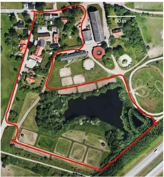 Kvarnby Beskrivning Inventeringsområdet domineras av markerna tillhörande en hästgård strax sydost om byn (fig. 6).