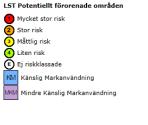 Angränsande söder och väster om planområdet finns bostadsområden med villabebyggelse.