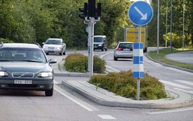 Denna utformning är godkänd av Trafikförvaltningen och innebär mindre slitage på