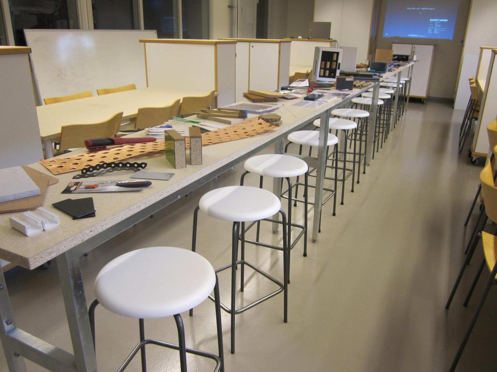 Material Labbet En plats för verkliga materialmöten Dagens studenter har ett ökat behov av praktisk erfarenhet som de kan använda tillsammans med deras datormognad.