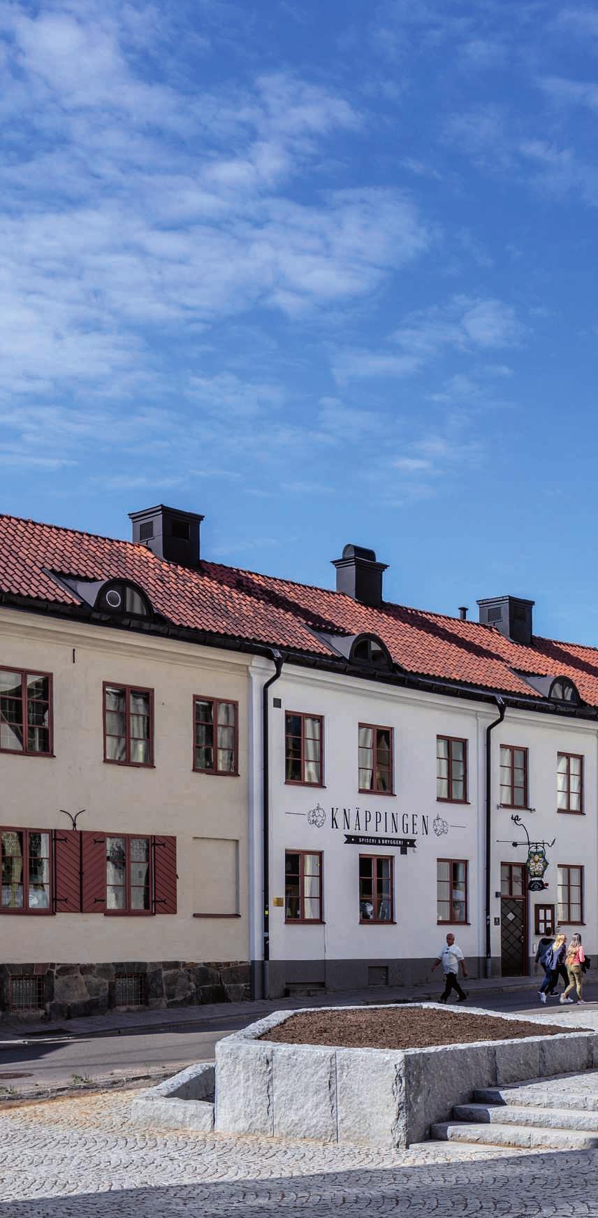 * BOSTAD Höger.