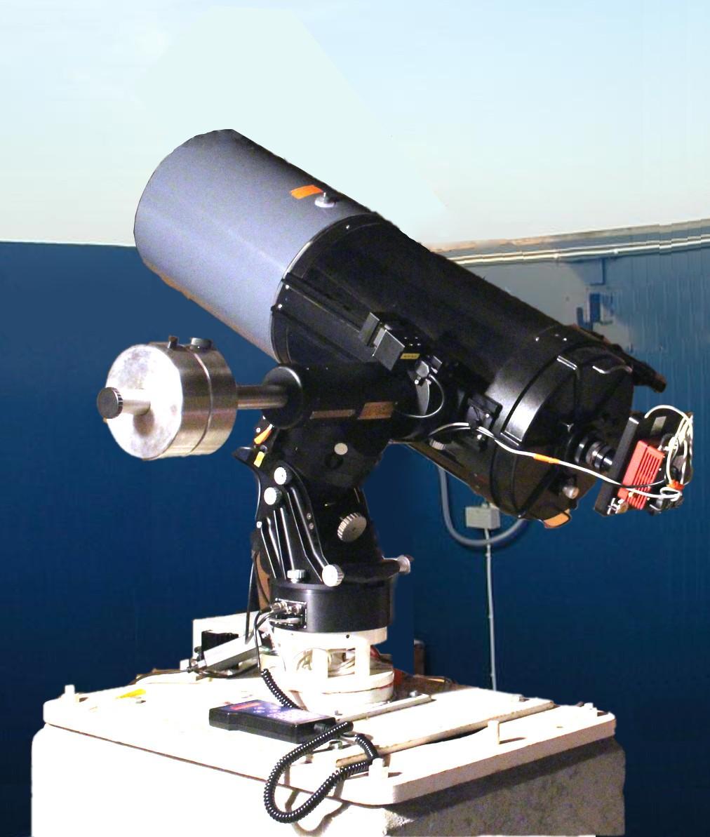 observatoriet, som vid behov kan hjälpa till och ge tips. Teleskopet och dess hyperkänsliga kamera är optimerat för studier av vad man brukar kalla för djuprymdsobjekt.