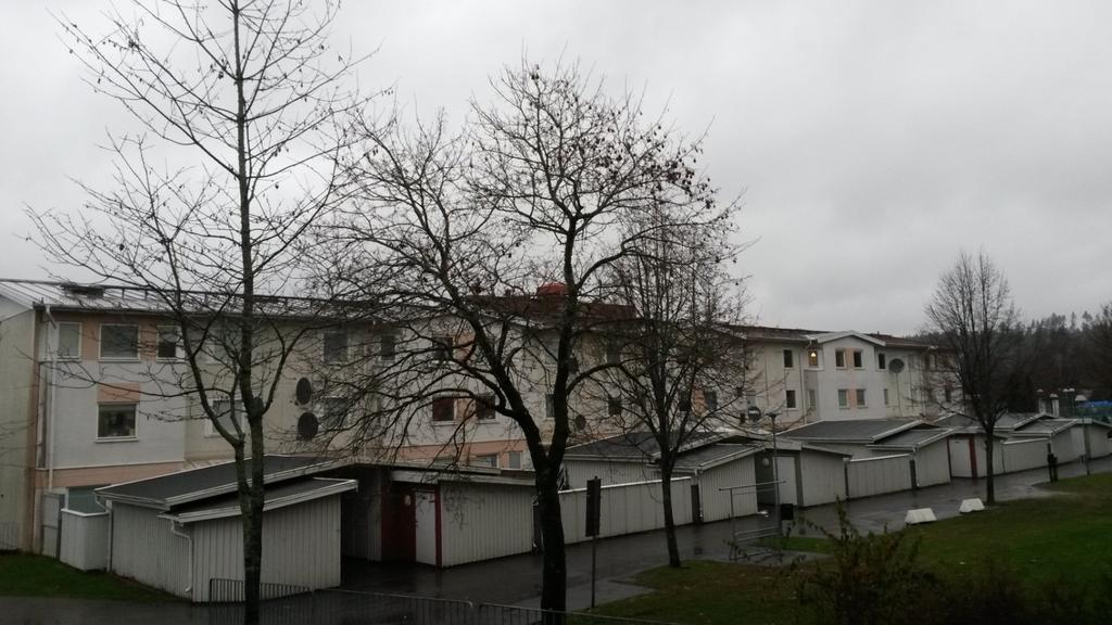 Dokument Sidnr Bilaga foton och ritningar 7(12) Handläggare Projektnamn Kv Hässlehus hus