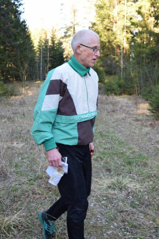 hur ofta 35-klasserna är tunna både på herr- och damsidan. Det vara bra tre startande i D 35. Oturen grinade Maria Pettersson i ansiktet.