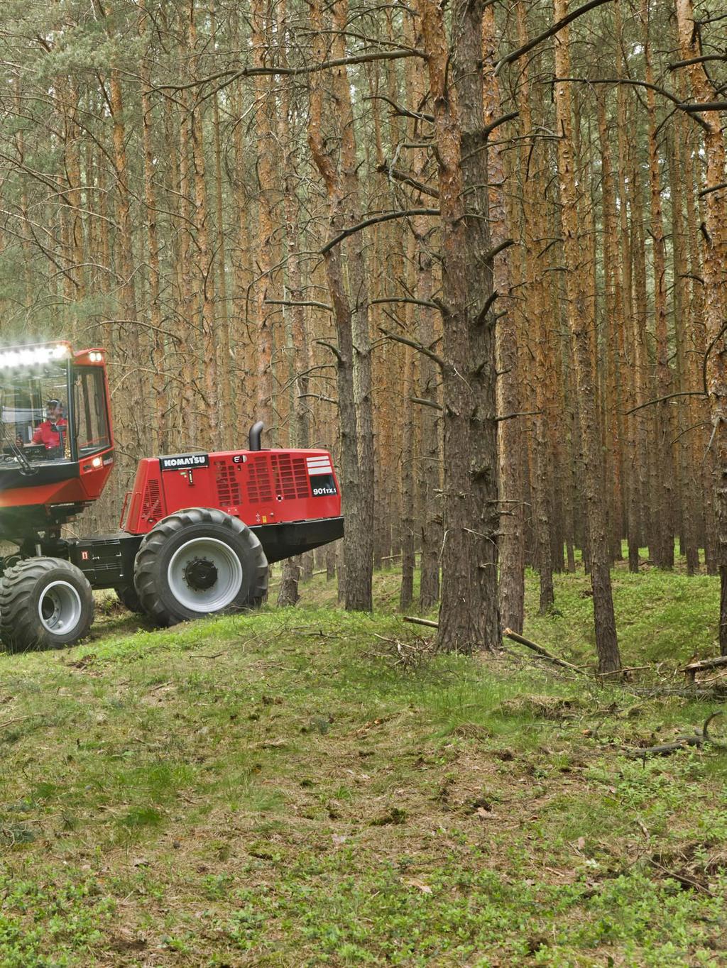 Markfrigången Hög markfrigång, 635 mm, optimerar framkomligheten och skonsamheten.