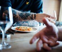 2017: Mässan Vegovision anordnas för första gången i tre städer: Göteborg, Umeå, Stockholm. Förra årets mässa i Stockholm drog 4 500 pers. Och i Gävle plockar man bort veganmaten ur skolorna.