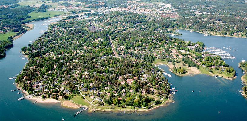 2016-02-26, s 28 (65) 4 Beskrivning av Österåkers kommun Figur 24. Flygbild Tunafjärden, Österskär och Sätterfjärden (Foto: Österåkers kommuns hemsida).