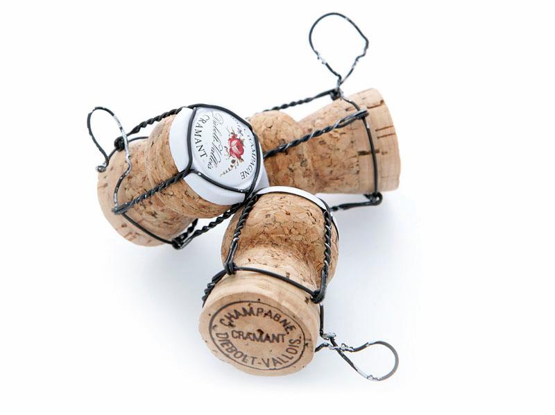 CHAMPAGNE S/A ERIK LALLERSTEDT SELECTED CUVÉE, DIEBOLT-VALLOIS Cramant, Champagne Flaska 595:- Glas 15 cl 145:- S/A BRUT BLANC DE BLANCS, LILBERT FILS Cramant, Champagne Flaska 835:- Glas 15 cl 185:-