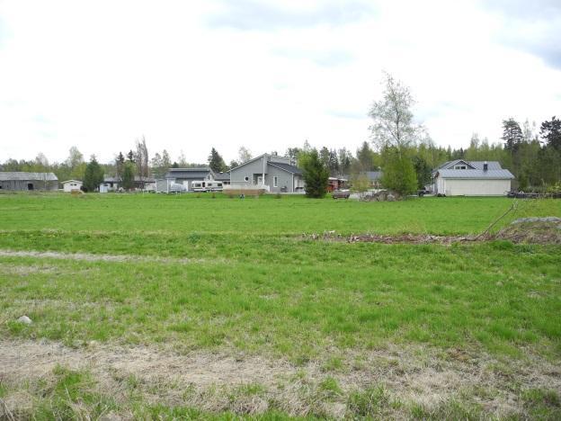 sämre skick. I övrigt finns på området, främst längs med Skolhusvägen, hus som är uppförda på 970 80-talet.