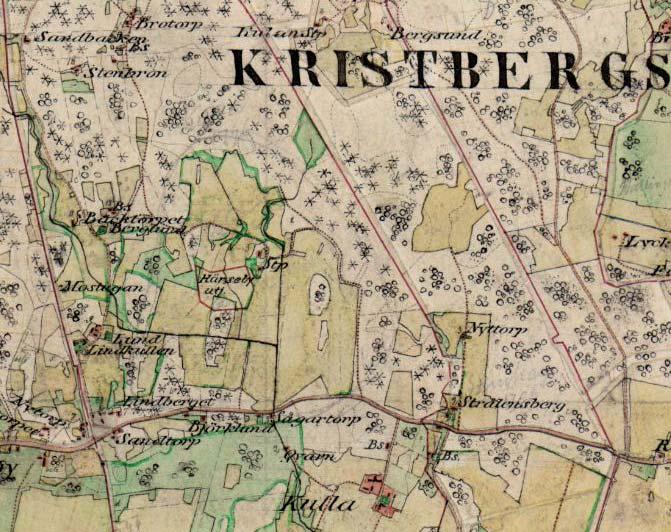 gårdarna är relativt öppet men hela miljön omges av skog. De stora strukturerna i landskapet kring Kulla har inte förändrats i någon större utsträckning sen slutet av 1800-talet.
